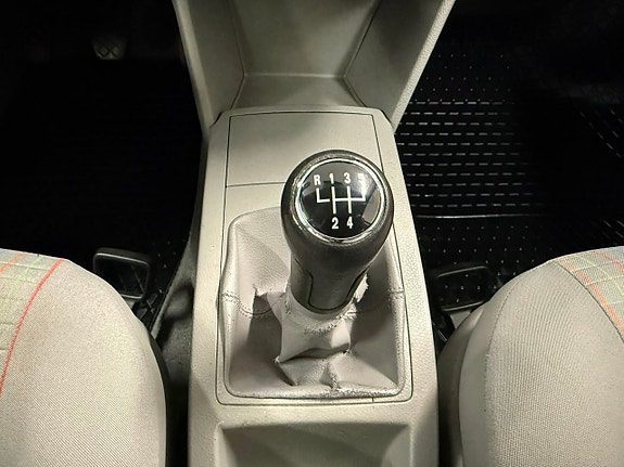 Volkswagen Polo 23 of 23
