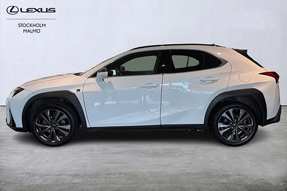 Lexus UX250h 2 of 30