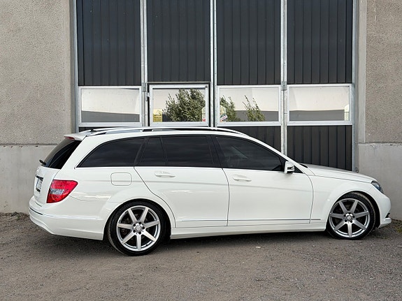 Mercedes-Benz C250 4 of 18