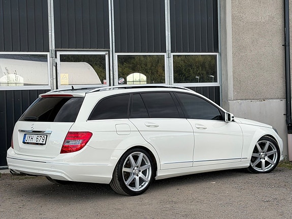 Mercedes-Benz C250 5 of 18