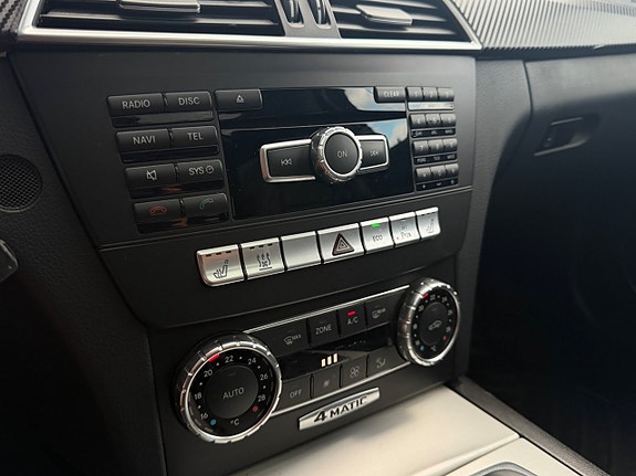 Mercedes-Benz C250 18 of 18