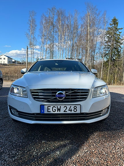 Volvo V70 6 of 11