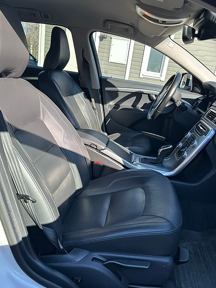 Volvo V70 9 of 11