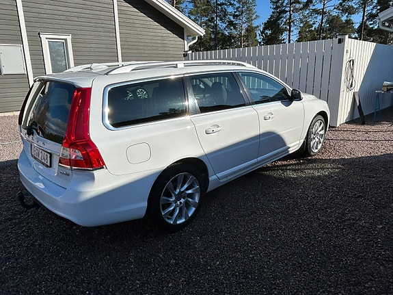 Volvo V70 5 of 11