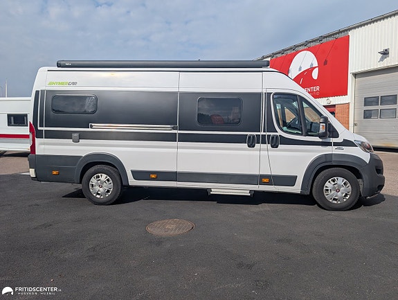 Hymer Yellowstone *Plåtis / Långbäddar / Dragkrok 2 of 21