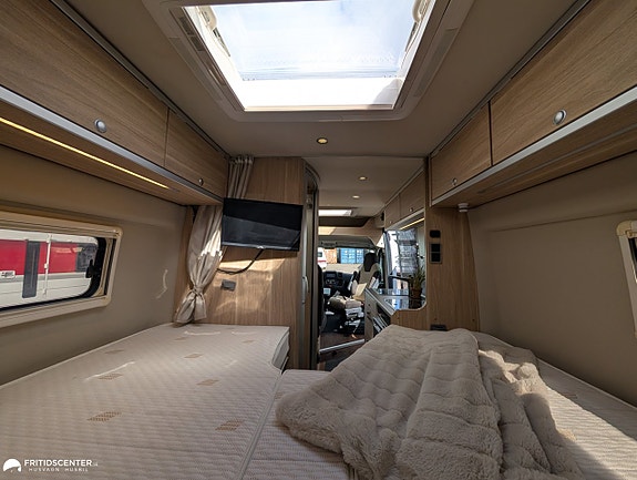 Hymer Yellowstone *Plåtis / Långbäddar / Dragkrok 20 of 21