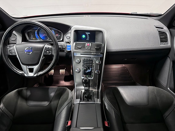 Volvo XC60 16 of 29