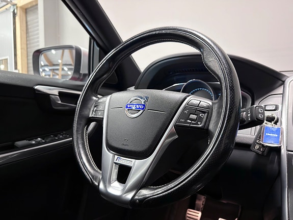 Volvo XC60 20 of 29