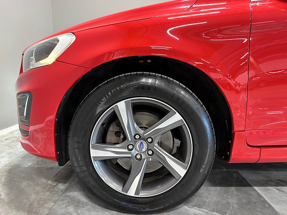 Volvo XC60 12 of 29
