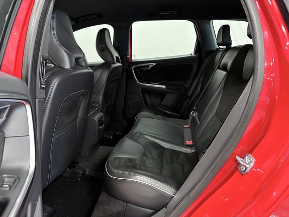 Volvo XC60 27 of 29