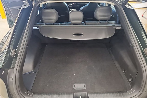 Kia EV6 10 of 19