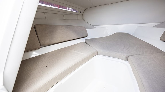 Bayliner VR5 - 2020 16 of 17