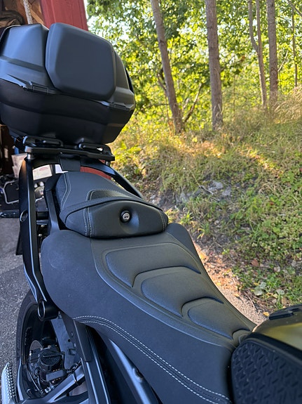 Yamaha MT-09 Y-AMT 5 of 6