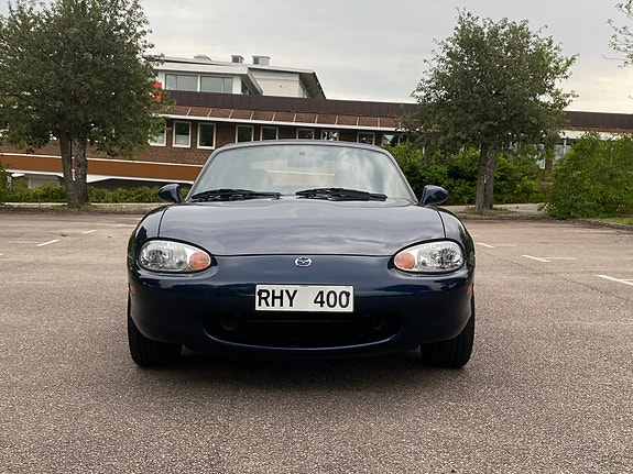 Mazda MX-5 2 of 29