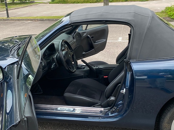Mazda MX-5 15 of 29