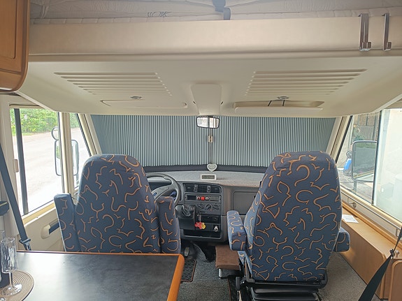 Hymer B574 3 of 15