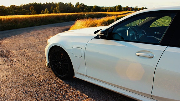 BMW 330e 8 of 8