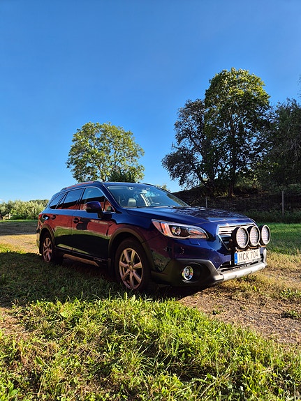 Subaru Outback 3 of 7