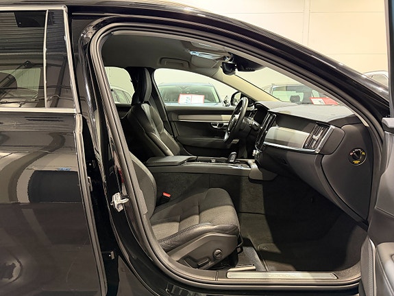 Volvo V90 11 of 22