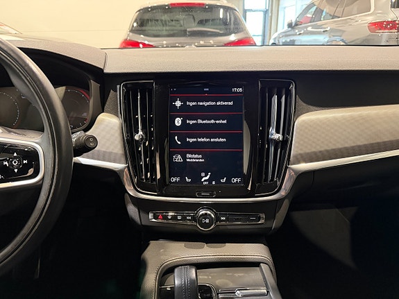 Volvo V90 16 of 22