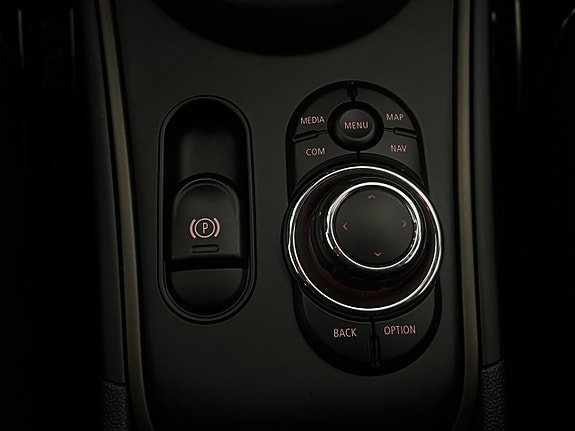 MINI Countryman Cooper SE 21 of 30