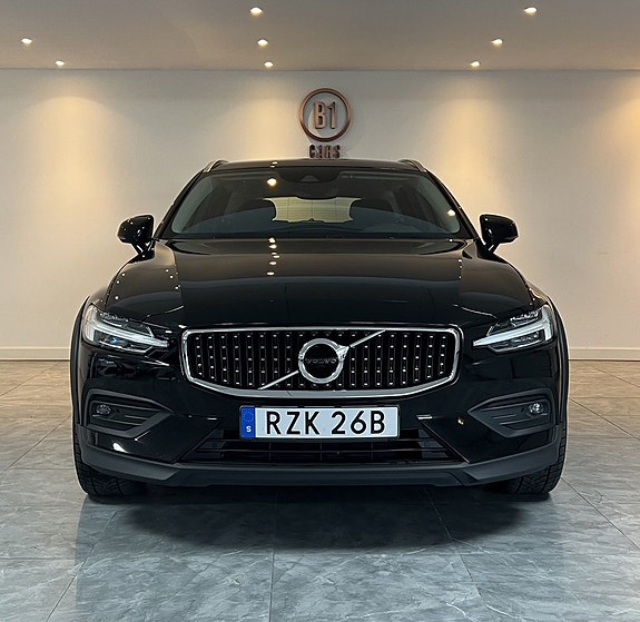 Volvo V60 Cross Country 6 of 21
