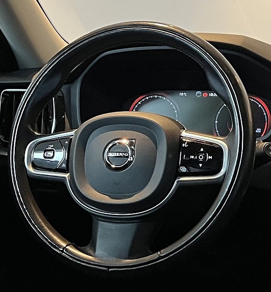 Volvo V60 Cross Country 14 of 21