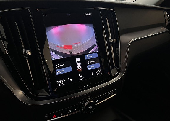 Volvo V60 Cross Country 15 of 21