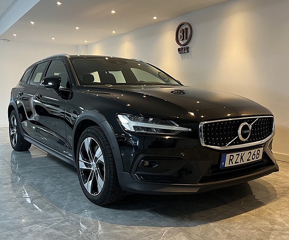 Volvo V60 Cross Country 5 of 21