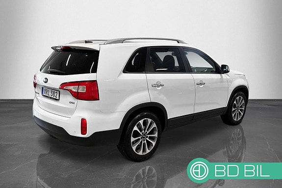 Kia Sorento 4 of 25