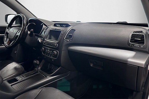 Kia Sorento 9 of 25