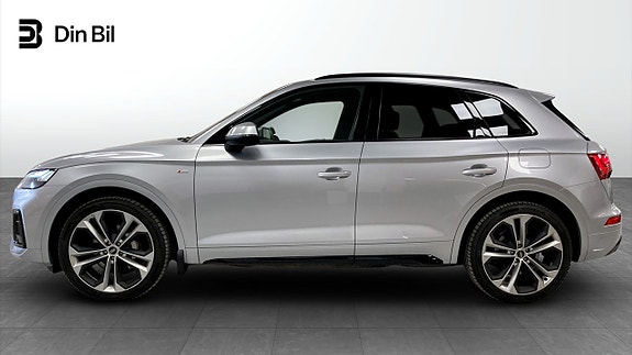 Audi Q5 2 of 12