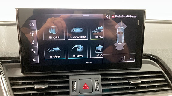 Audi Q5 9 of 12