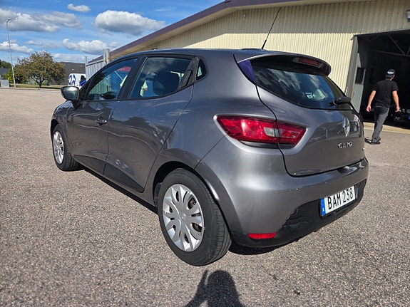 Renault Clio 4 of 6