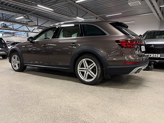Audi A4 allroad 3 of 9