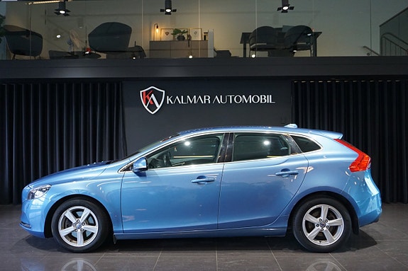 Volvo V40 3 of 14