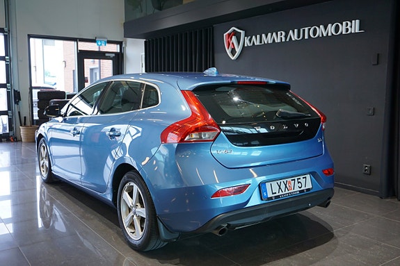 Volvo V40 6 of 14