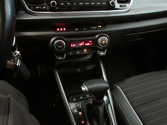 Kia Rio 14 of 20