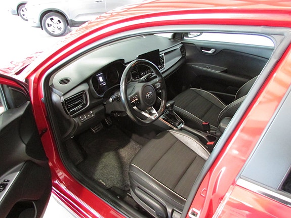 Kia Rio 9 of 20