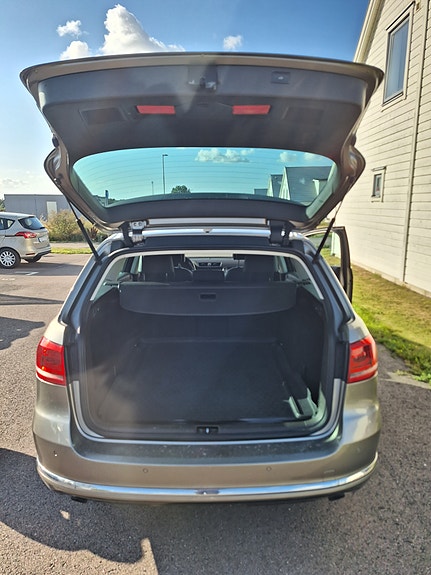 Volkswagen Passat 7 of 7