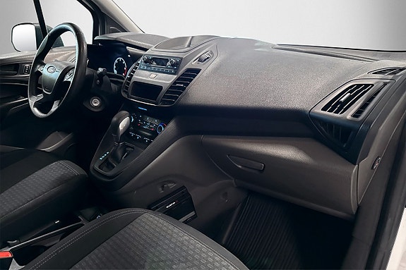 Ford Transit Connect 8 of 16
