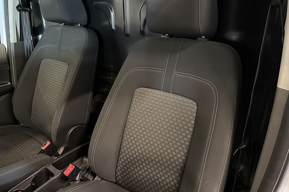 Ford Transit Connect 9 of 16
