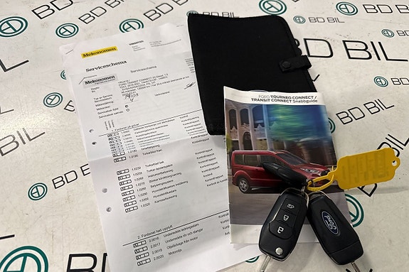 Ford Transit Connect 16 of 16
