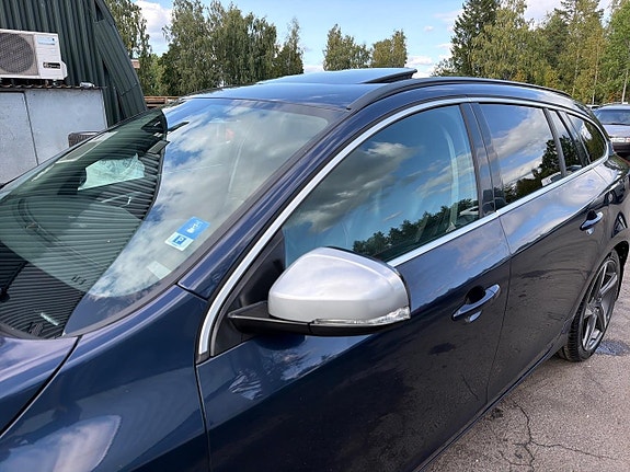 Volvo V60 24 of 27