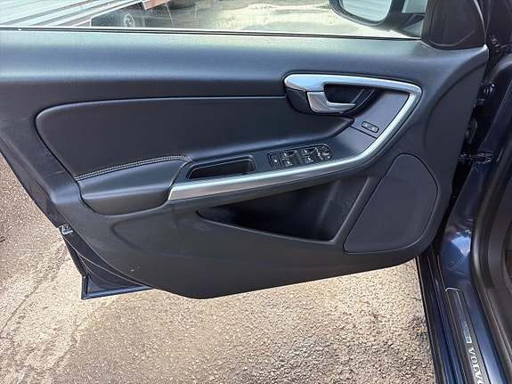 Volvo V60 20 of 27
