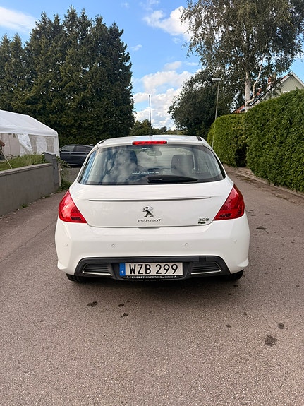 Peugeot 308 5 of 7