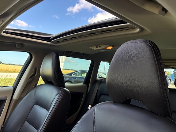 Volvo XC70 20 of 23
