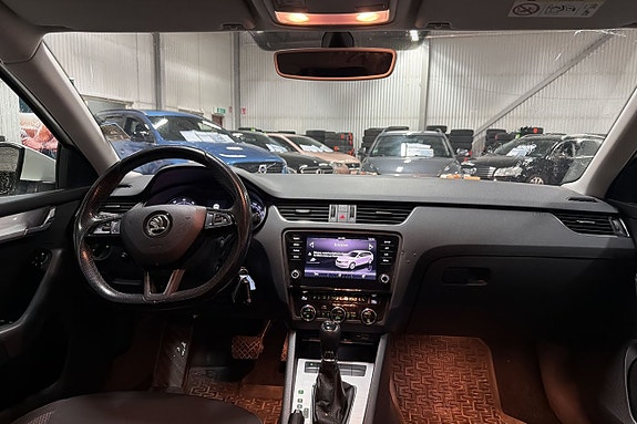 Skoda Octavia 12 of 16