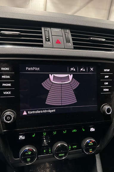 Skoda Octavia 14 of 16