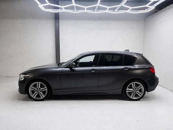 BMW 120d 2 of 12